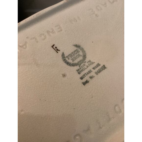 Vintage Price Kensington Ye Olde Cottage Biscuit Basket, Cookie Jar with Handle - Picture 9 of 9